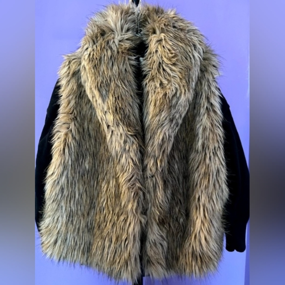 FLUFFY-FUN-FAUX FUR VEST